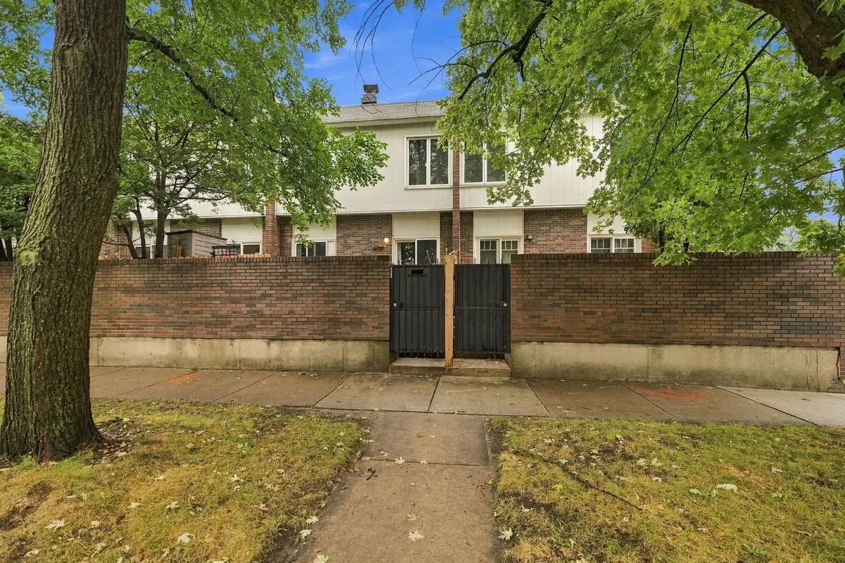 1174 E 53rd Street
