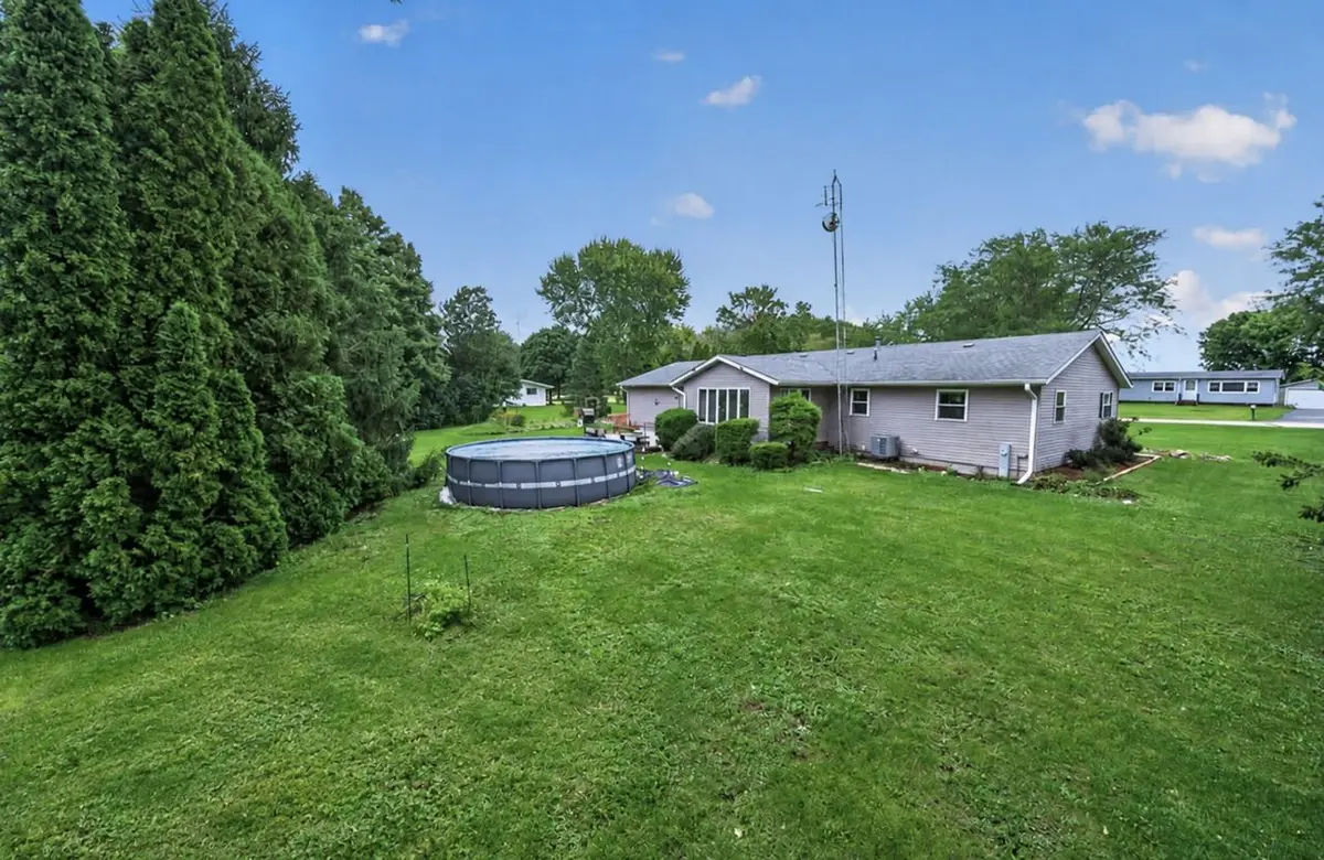 331 Erickson Gate