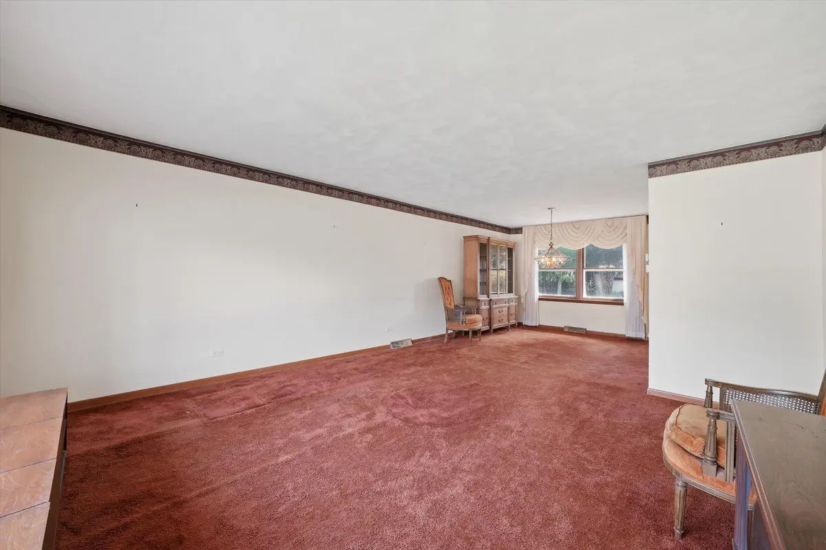 737 E 170th Place