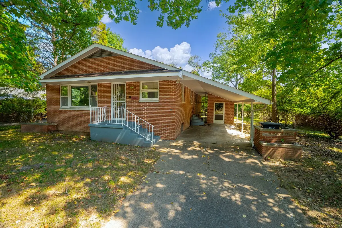 701 S Benwood Drive