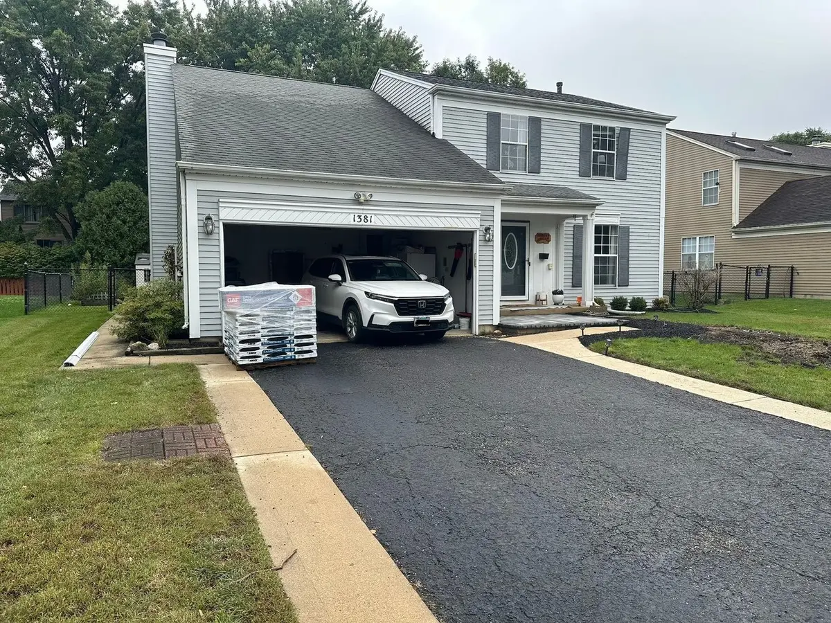 1381 Glacier Parkway