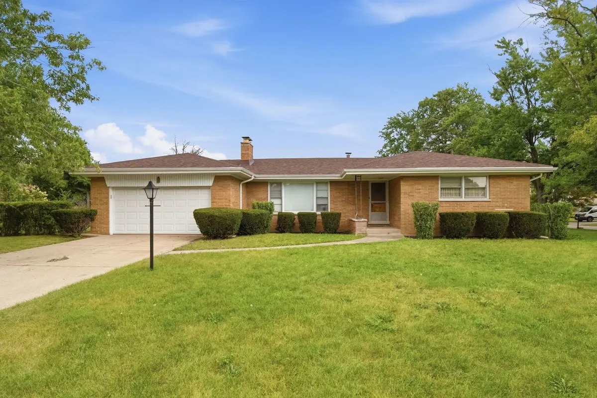 6138 W 127th Place