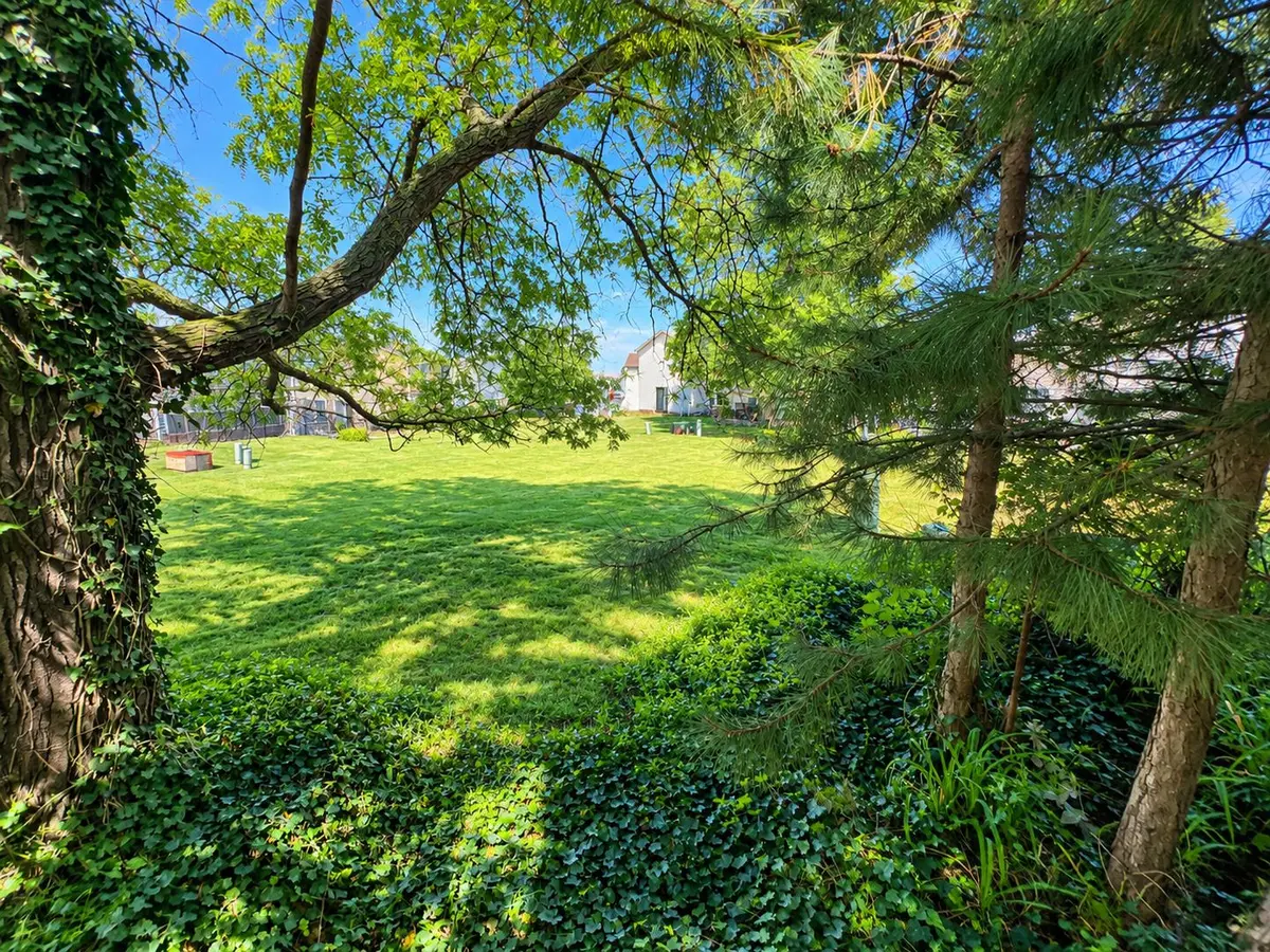 378 Thorncliffe Heights