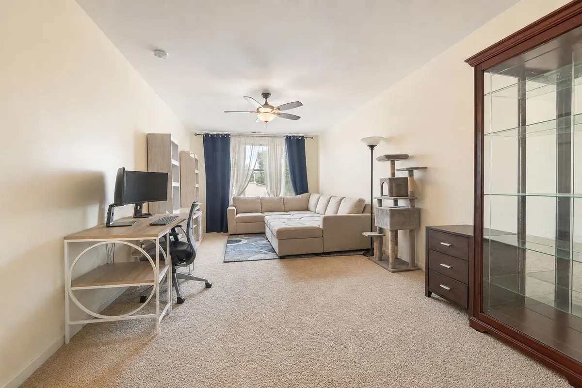 2753 W 38th Street