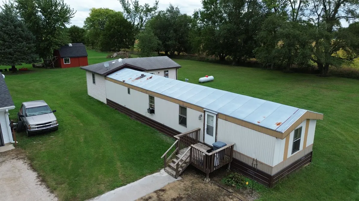 2677 N 45th Road