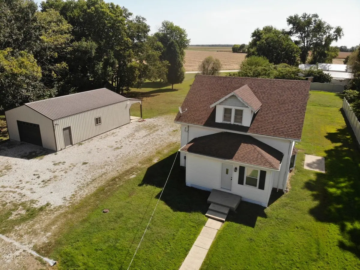 104 N Poplar Street