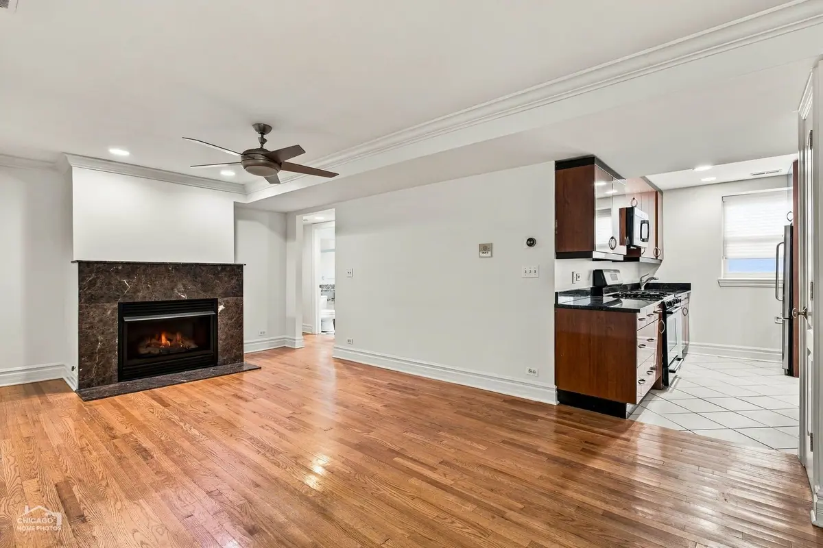 3131 W PALMER Boulevard