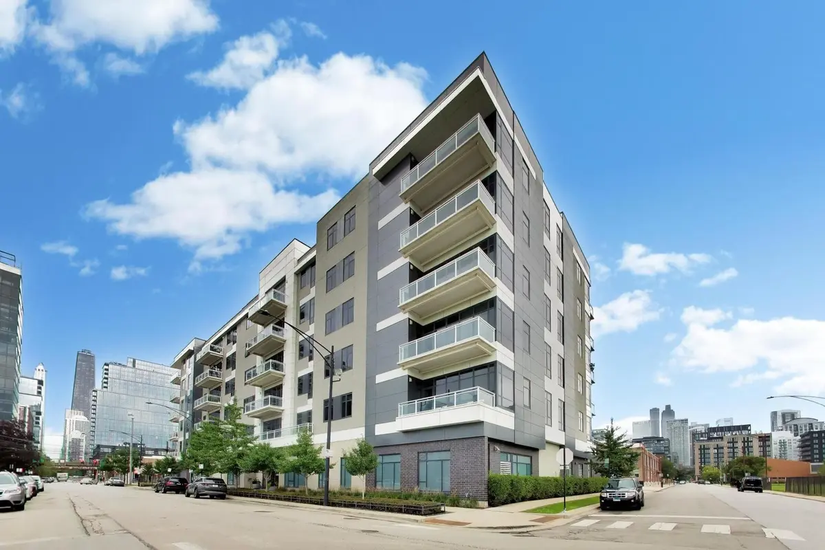 367 W Locust Street