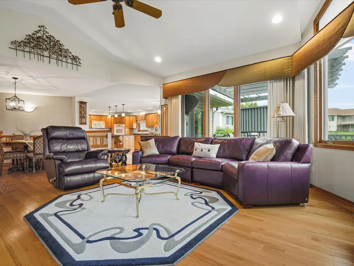 942 Lake Summerset Road