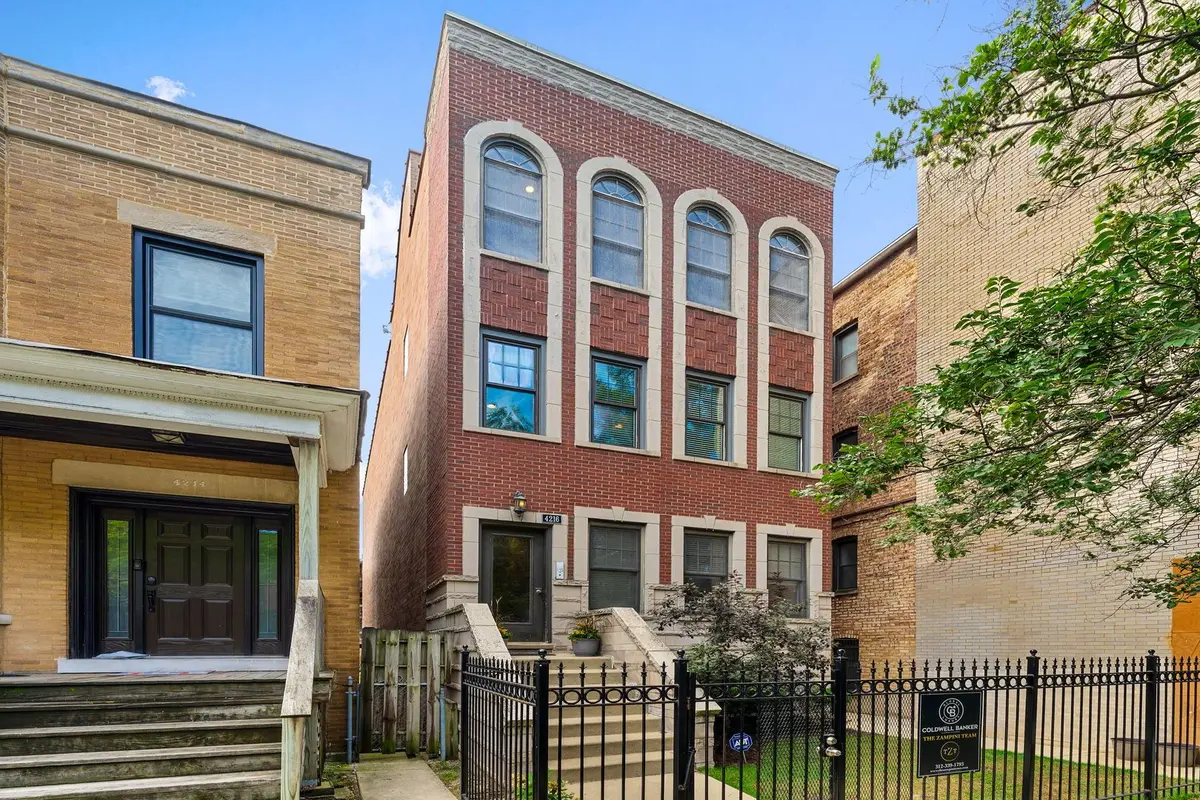 4216 N Ashland Avenue
