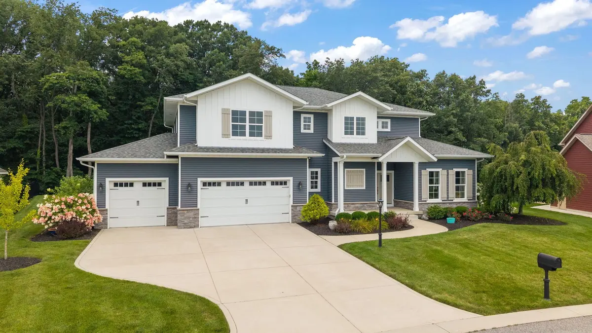 326 W Houghton Drive
