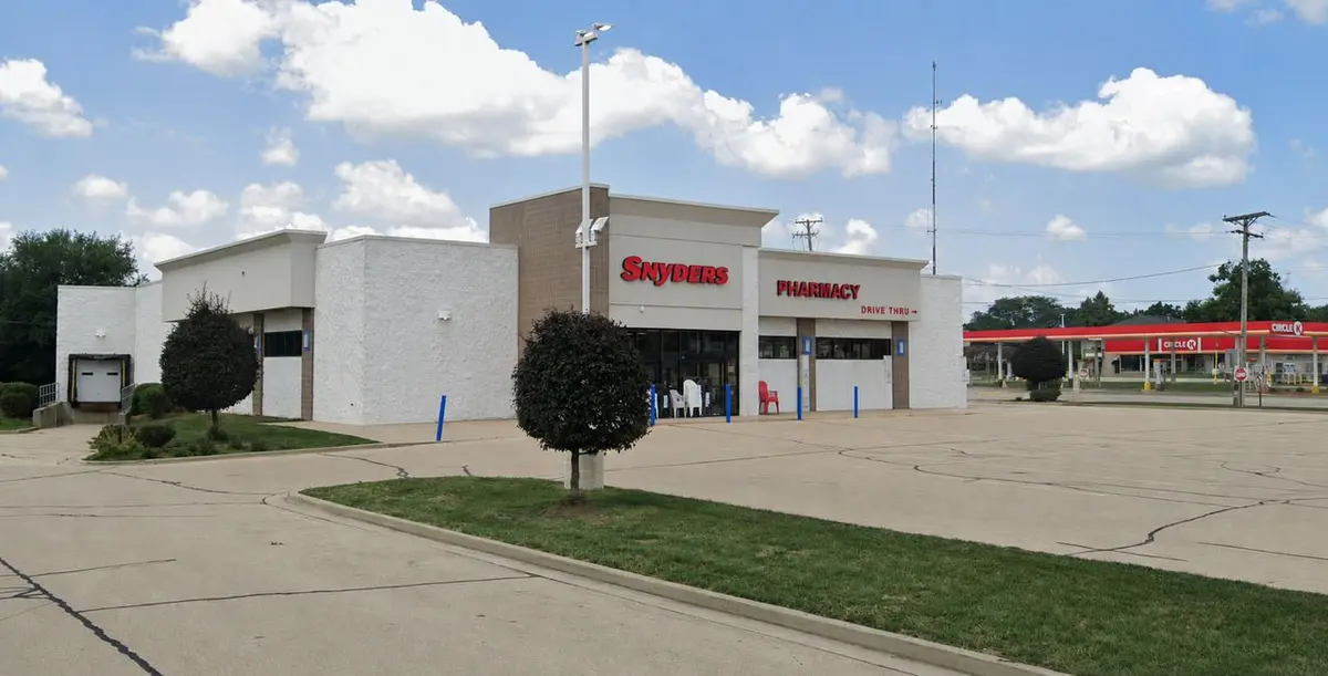 100 W Blackhawk Drive