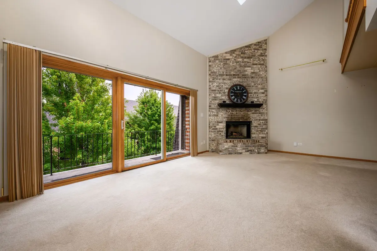 9151 Del Prado Drive