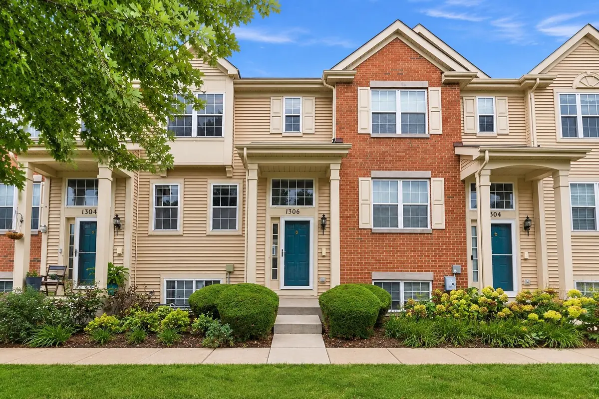 1306 Shamrock Lane