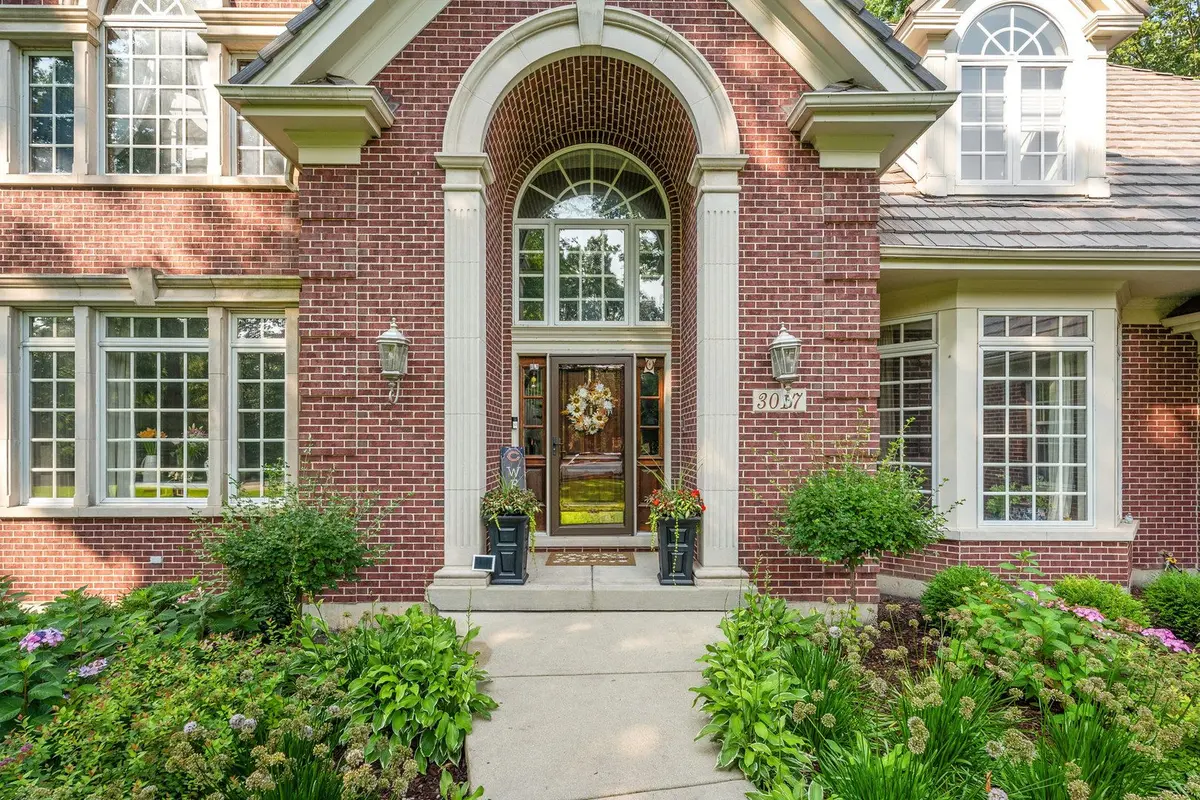 3017 Glen Eagles Court