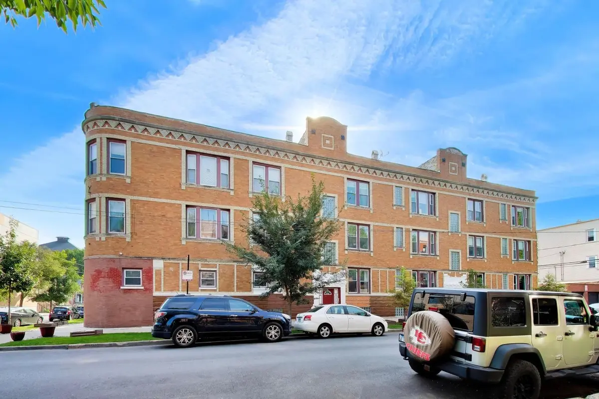 1351 N Washtenaw Avenue