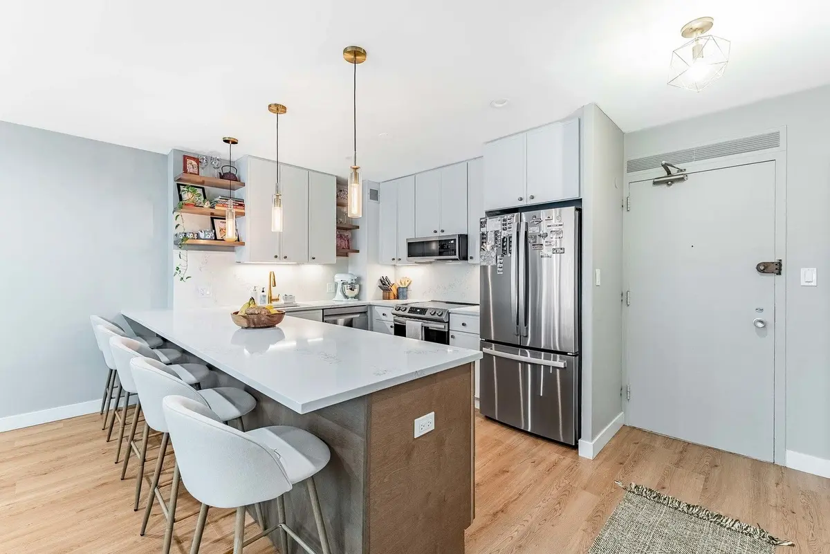 3600 N Lake Shore Drive