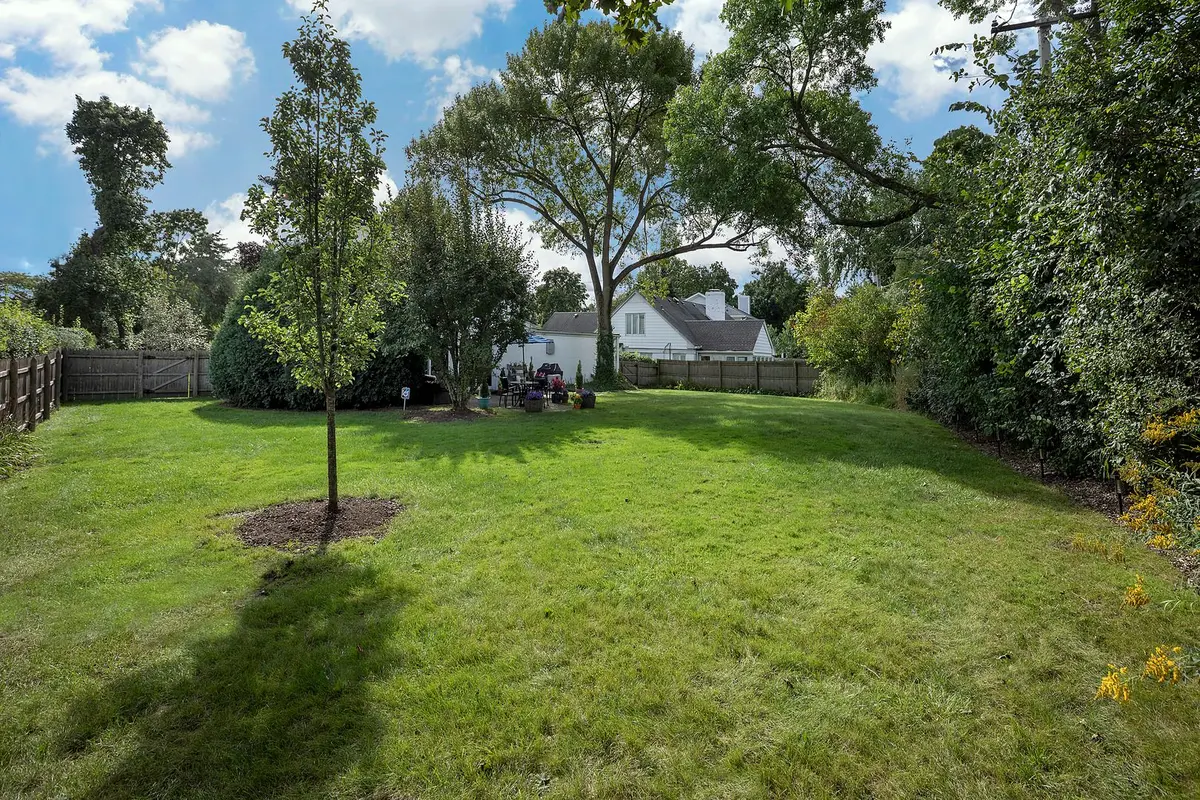 1024 Old Elm Place
