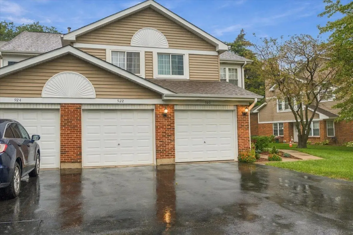 922 W Happfield Drive