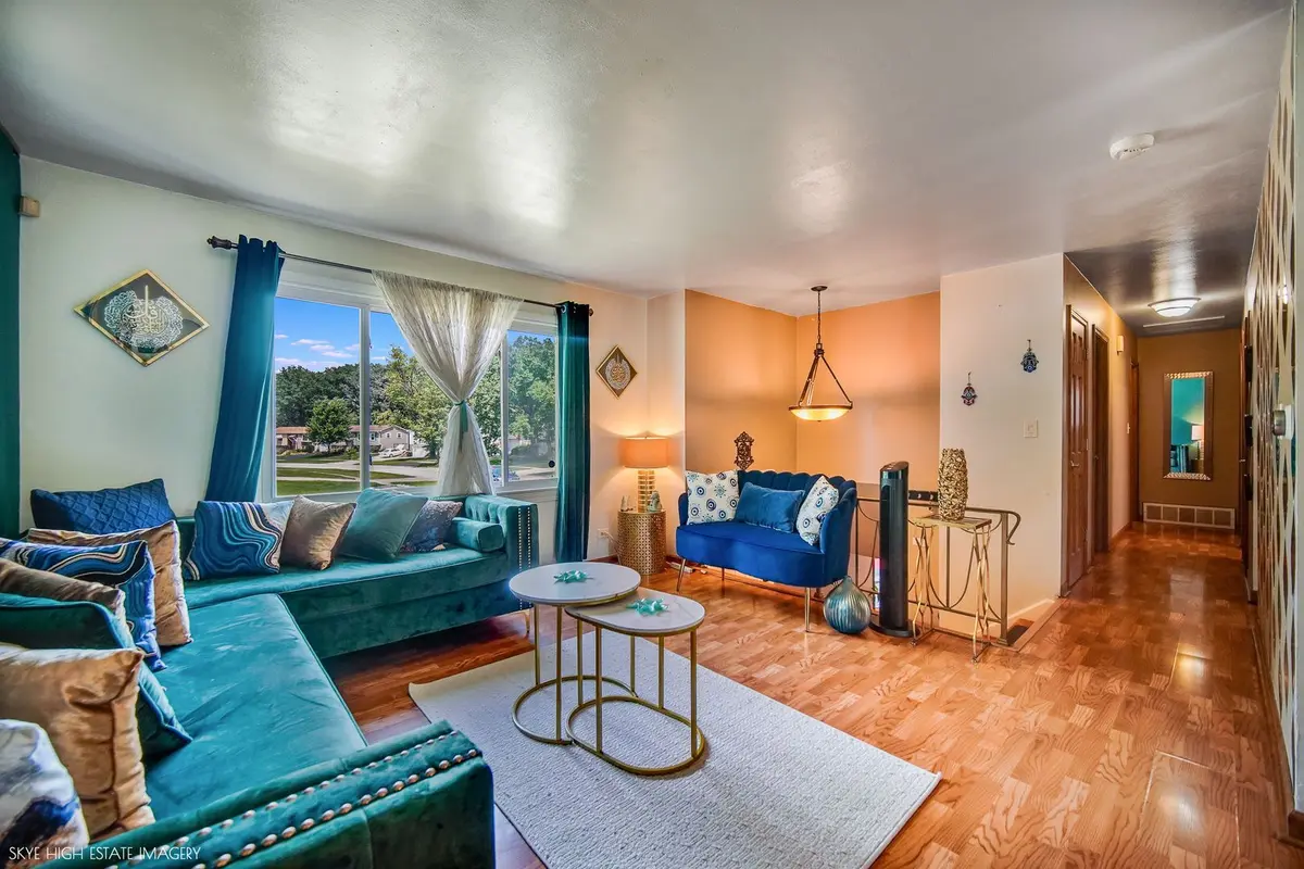 2905 EDGEWOOD Parkway