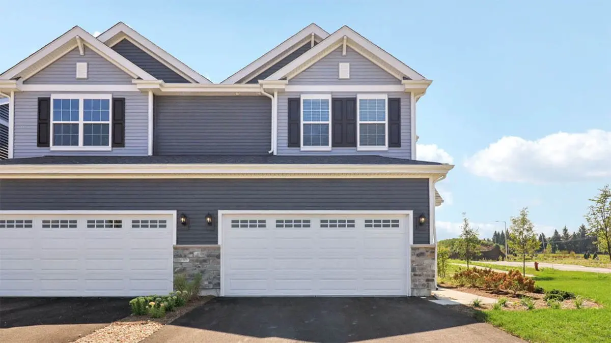 1715 Stable Lane
