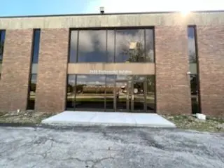 2555 W Lincoln Highway