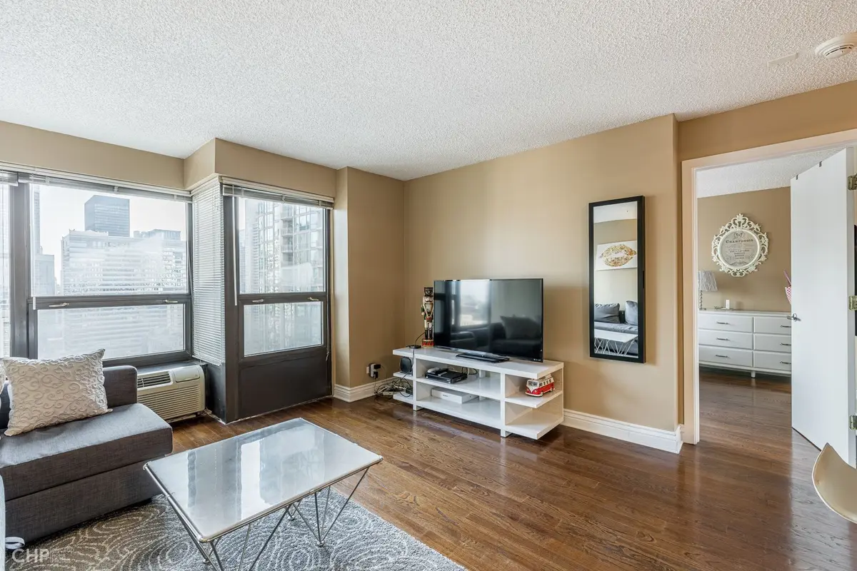 30 E Huron Street