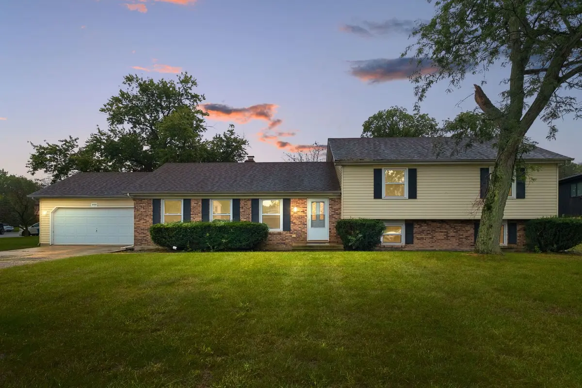 944 Carol Lane