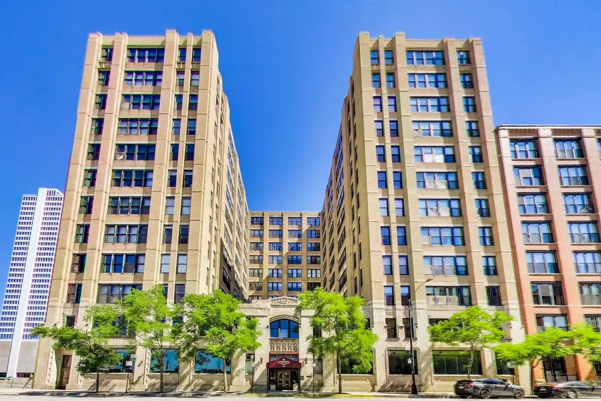 728 W Jackson Boulevard