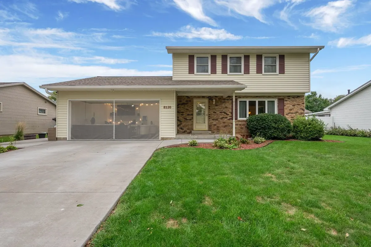8520 18TH Street W