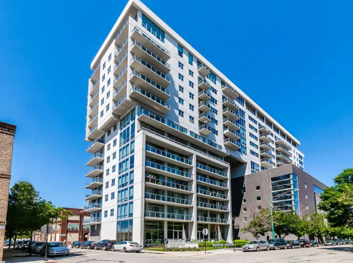 910 W Huron Street