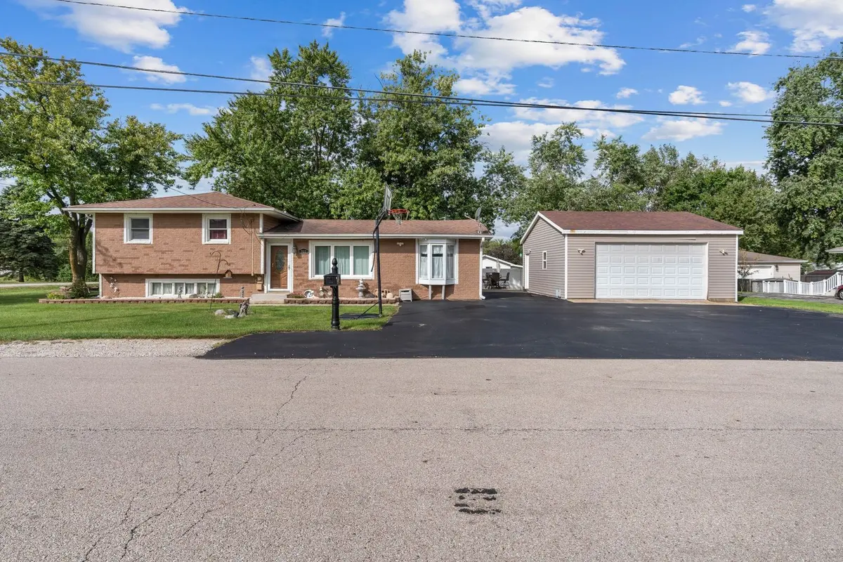 960 Becker Lane