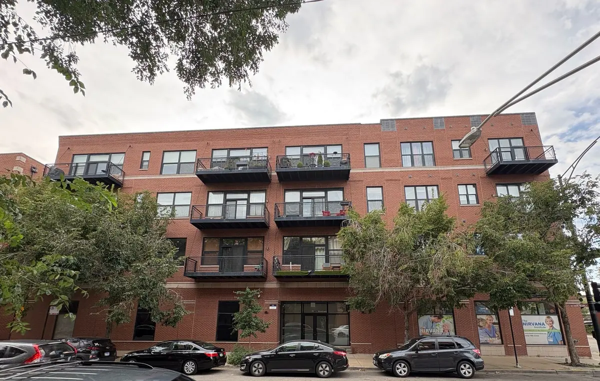 2 S Leavitt Street