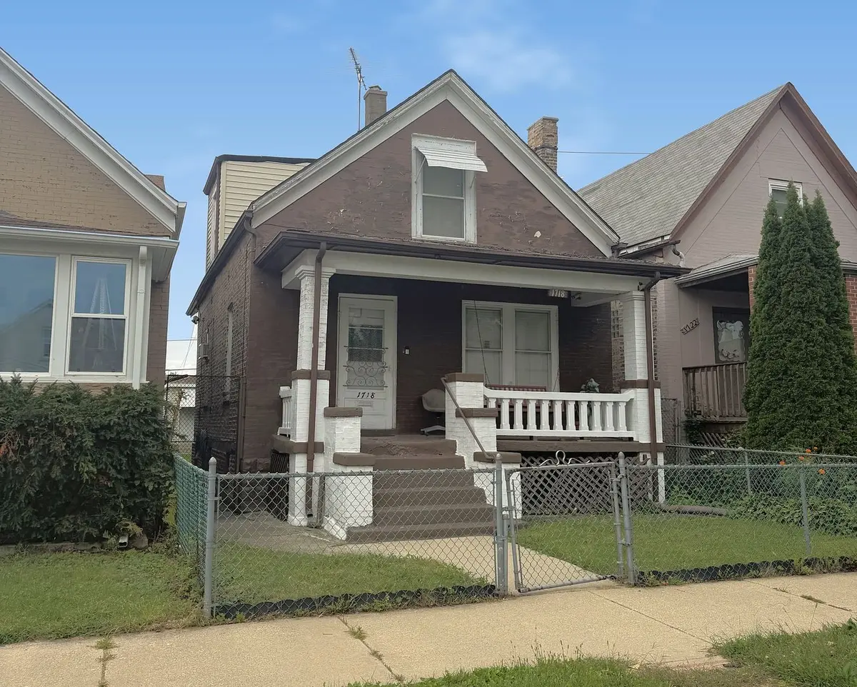 1718 N Ridgeway Avenue