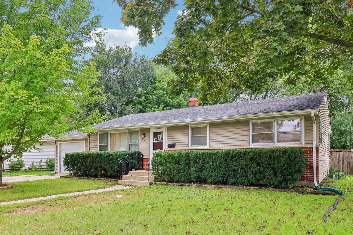 370 W Margaret Terrace