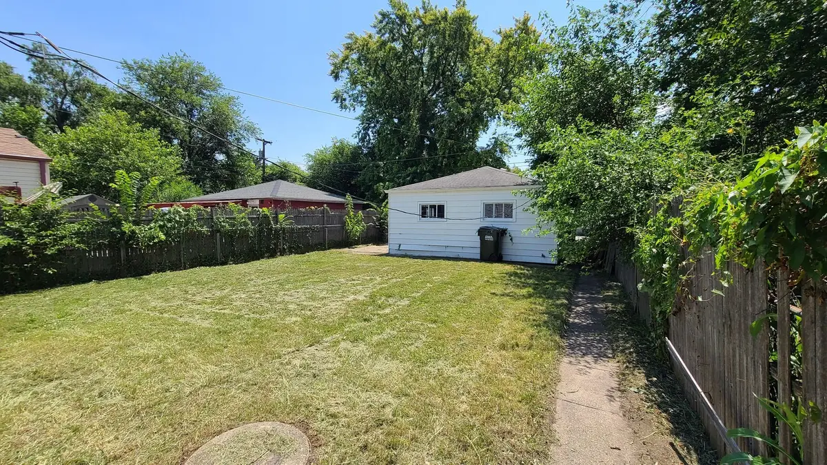 110 W 140th Court