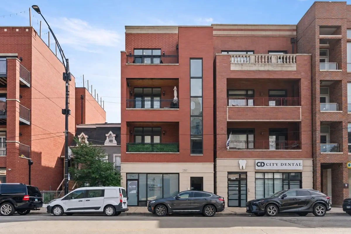 2507 N Halsted Street