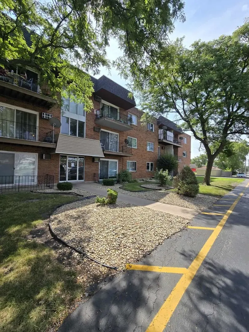 11245 S Harlem Avenue