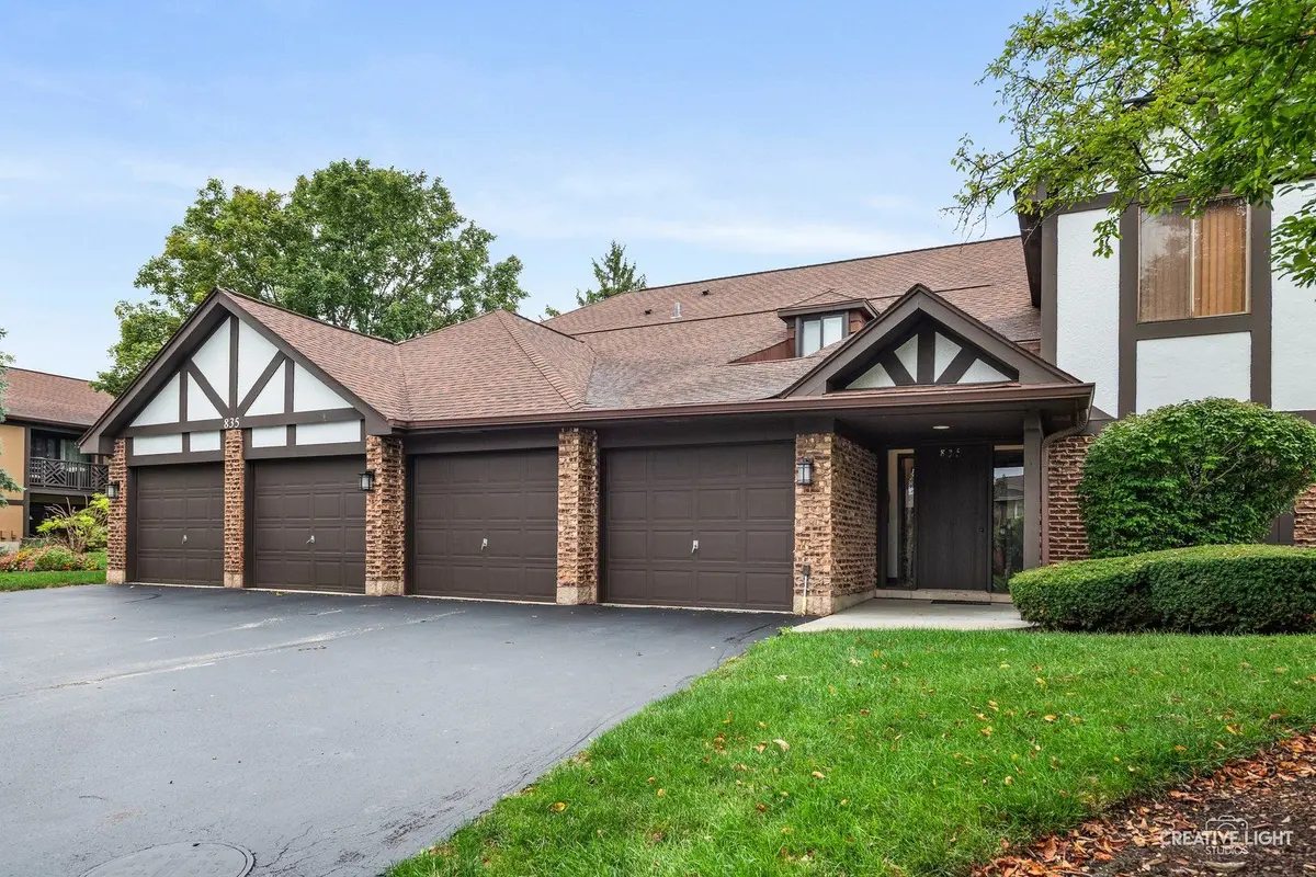 835 Farnham Lane