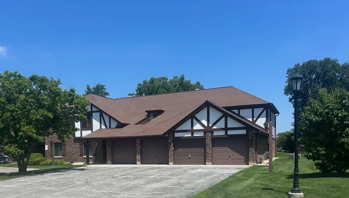 1753 Plymouth Court