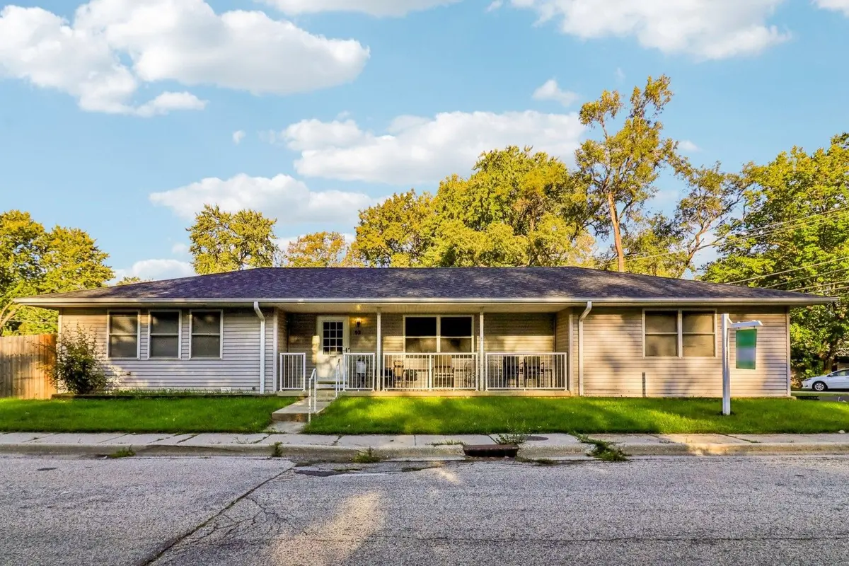 92 Bay Road