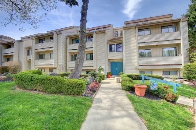 2205 Melrose Drive