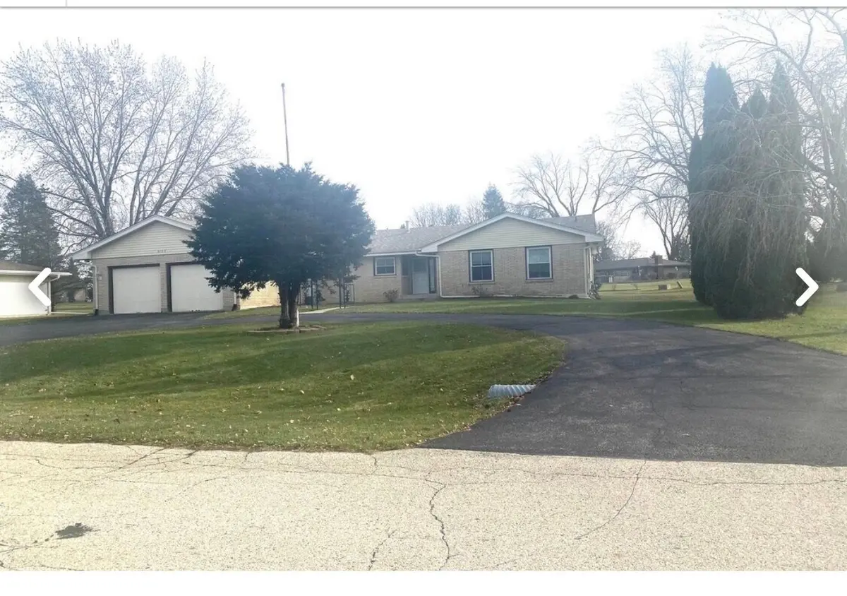 8105 Cloverdale Lane