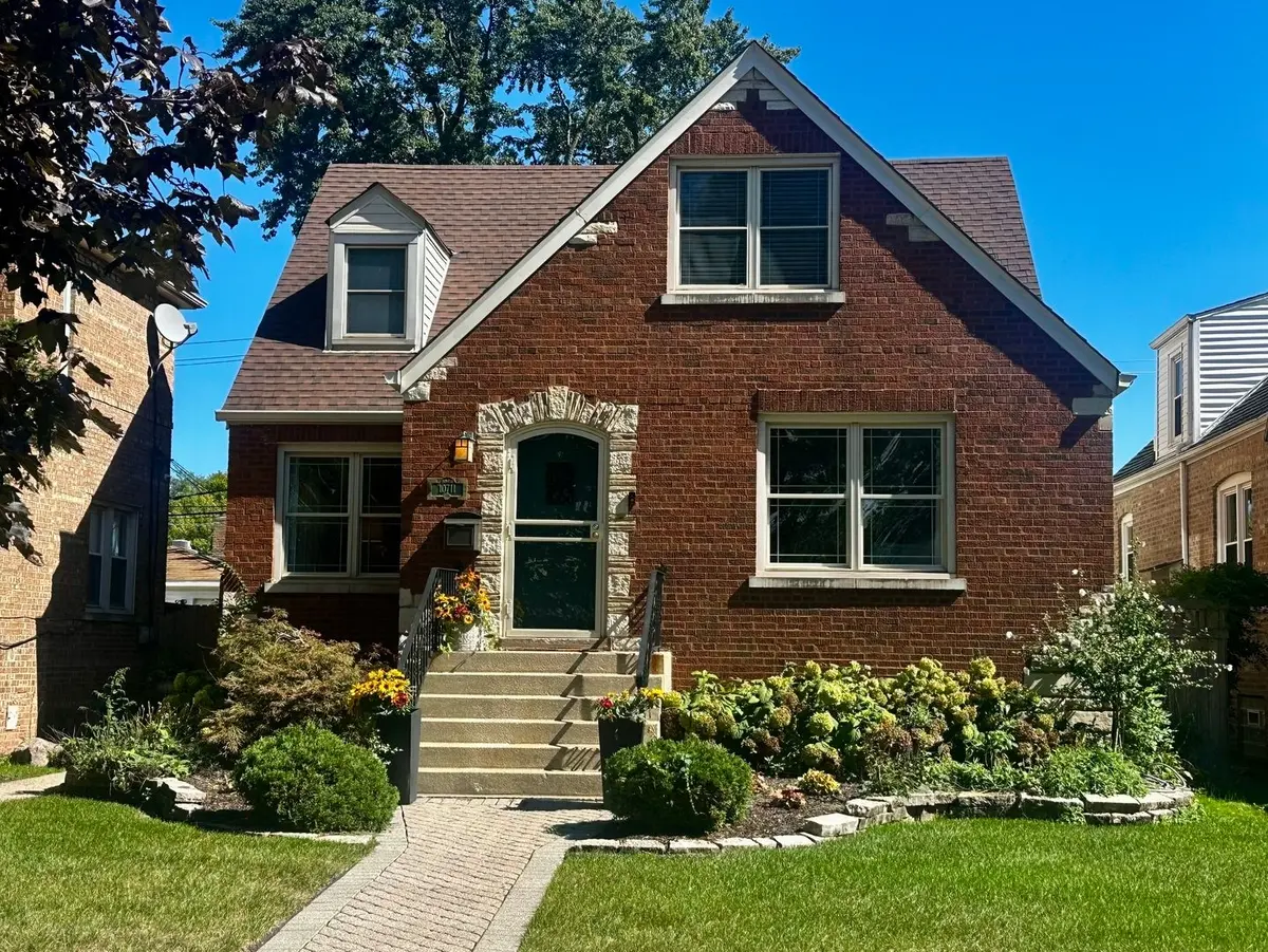 10711 S Artesian Avenue