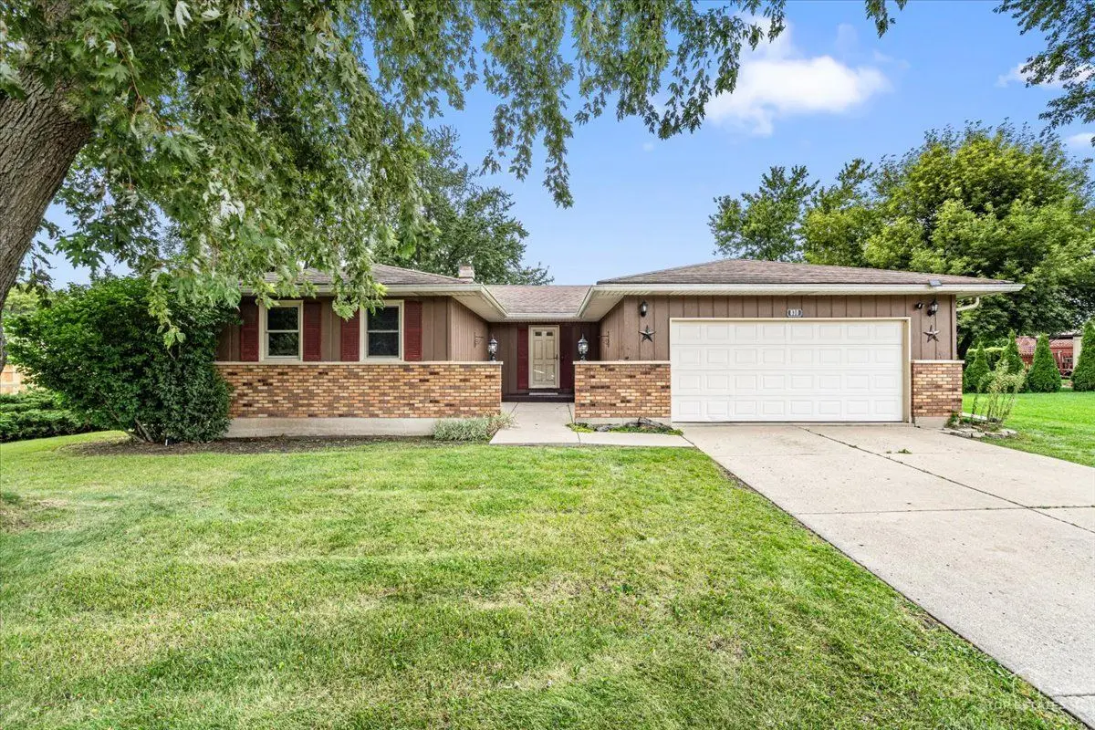 830 Hiawatha Drive