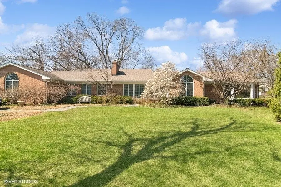 1674 Bowling Green Drive