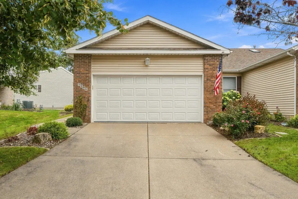 3990 PRAIRIE Lane
