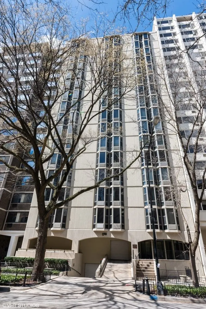 1340 N Dearborn Parkway