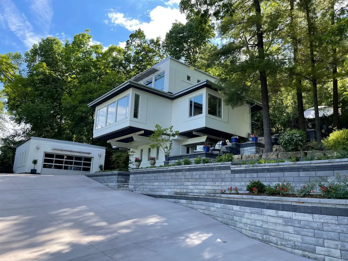 3702 Pheasant Branch Road