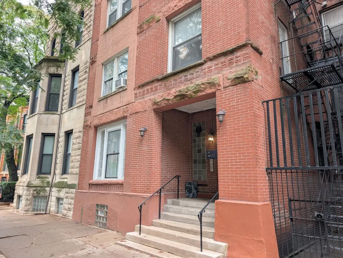 14 W Chestnut Street